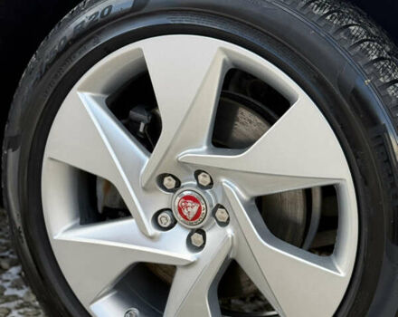 Серый Ягуар I-Pace, объемом двигателя 0 л и пробегом 173 тыс. км за 23499 $, фото 116 на Automoto.ua