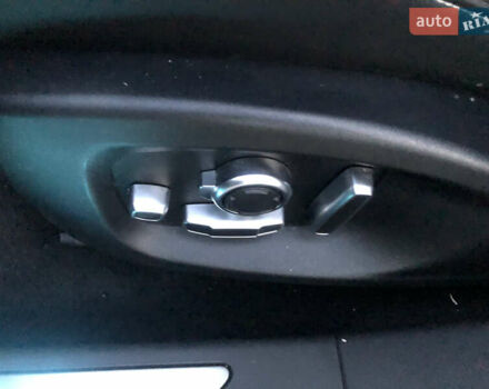 Серый Ягуар I-Pace, объемом двигателя 0 л и пробегом 99 тыс. км за 25600 $, фото 5 на Automoto.ua