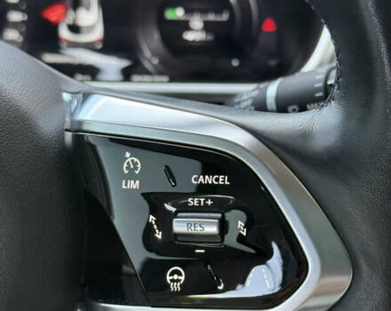 Серый Ягуар I-Pace, объемом двигателя 0 л и пробегом 89 тыс. км за 25400 $, фото 15 на Automoto.ua