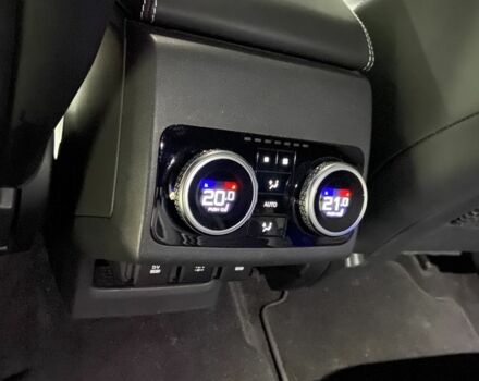 Серый Ягуар I-Pace, объемом двигателя 0 л и пробегом 125 тыс. км за 29681 $, фото 13 на Automoto.ua