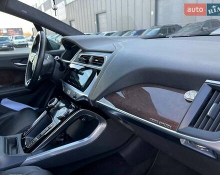 Серый Ягуар I-Pace, объемом двигателя 0 л и пробегом 155 тыс. км за 29990 $, фото 46 на Automoto.ua