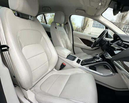 Серый Ягуар I-Pace, объемом двигателя 0 л и пробегом 122 тыс. км за 24800 $, фото 35 на Automoto.ua