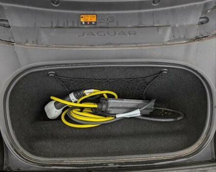 Серый Ягуар I-Pace, объемом двигателя 0 л и пробегом 169 тыс. км за 22000 $, фото 3 на Automoto.ua