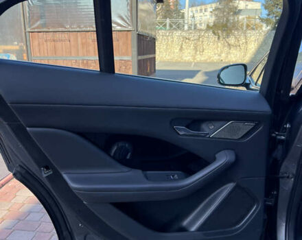 Серый Ягуар I-Pace, объемом двигателя 0 л и пробегом 132 тыс. км за 19999 $, фото 18 на Automoto.ua