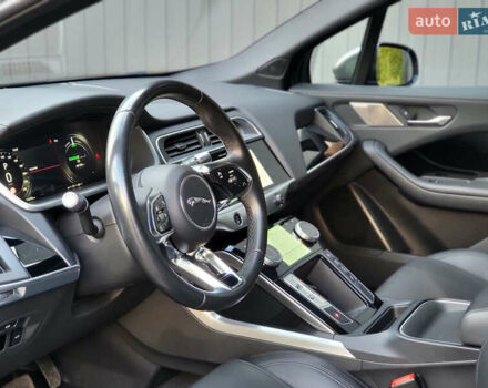 Серый Ягуар I-Pace, объемом двигателя 0 л и пробегом 112 тыс. км за 20900 $, фото 11 на Automoto.ua