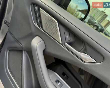 Серый Ягуар I-Pace, объемом двигателя 0 л и пробегом 93 тыс. км за 24500 $, фото 37 на Automoto.ua