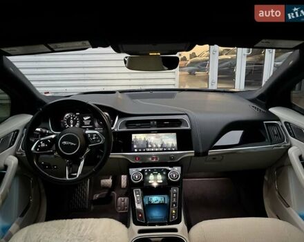 Серый Ягуар I-Pace, объемом двигателя 0 л и пробегом 83 тыс. км за 29500 $, фото 60 на Automoto.ua