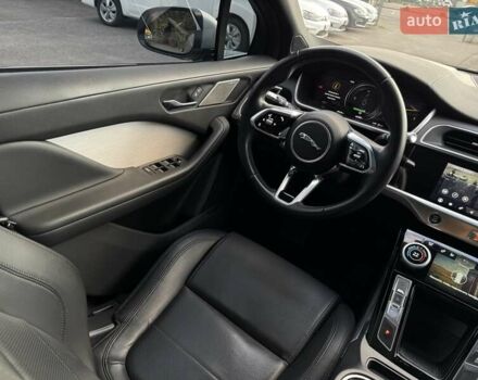 Серый Ягуар I-Pace, объемом двигателя 0 л и пробегом 209 тыс. км за 20900 $, фото 43 на Automoto.ua
