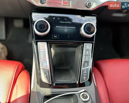 Серый Ягуар I-Pace, объемом двигателя 0 л и пробегом 90 тыс. км за 28300 $, фото 41 на Automoto.ua