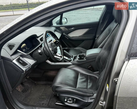 Серый Ягуар I-Pace, объемом двигателя 0 л и пробегом 169 тыс. км за 24999 $, фото 9 на Automoto.ua