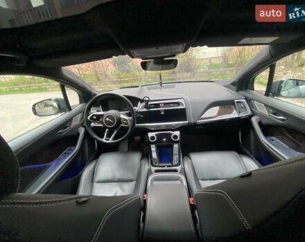 Серый Ягуар I-Pace, объемом двигателя 0 л и пробегом 112 тыс. км за 25500 $, фото 8 на Automoto.ua