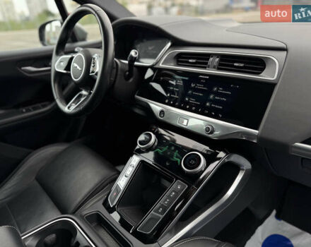 Серый Ягуар I-Pace, объемом двигателя 0 л и пробегом 150 тыс. км за 20900 $, фото 48 на Automoto.ua