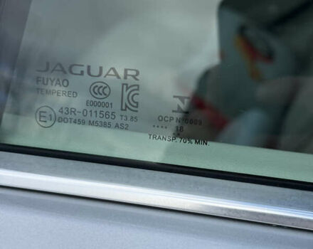 Серый Ягуар I-Pace, объемом двигателя 0 л и пробегом 169 тыс. км за 23499 $, фото 100 на Automoto.ua