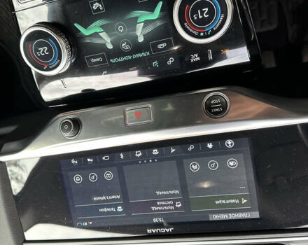 Серый Ягуар I-Pace, объемом двигателя 0 л и пробегом 94 тыс. км за 25490 $, фото 12 на Automoto.ua