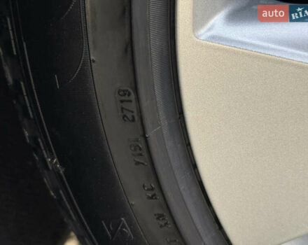 Серый Ягуар I-Pace, объемом двигателя 0 л и пробегом 173 тыс. км за 23499 $, фото 3 на Automoto.ua