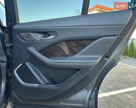 Серый Ягуар I-Pace, объемом двигателя 0 л и пробегом 94 тыс. км за 25900 $, фото 70 на Automoto.ua