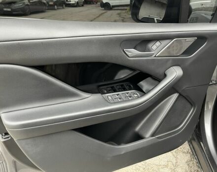 Сірий Ягуар I-Pace, об'ємом двигуна 0 л та пробігом 105 тис. км за 25900 $, фото 7 на Automoto.ua