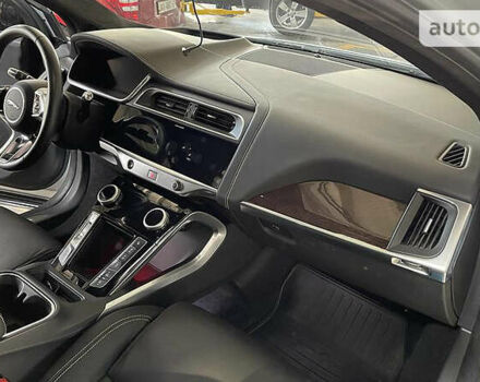 Серый Ягуар I-Pace, объемом двигателя 0 л и пробегом 46 тыс. км за 35000 $, фото 2 на Automoto.ua