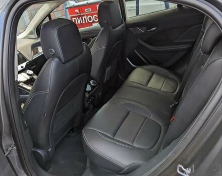 Серый Ягуар I-Pace, объемом двигателя 0 л и пробегом 72 тыс. км за 29499 $, фото 10 на Automoto.ua