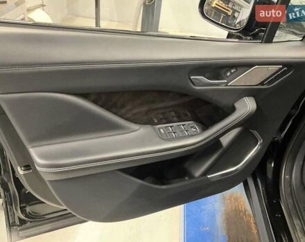 Серый Ягуар I-Pace, объемом двигателя 0 л и пробегом 95 тыс. км за 21950 $, фото 14 на Automoto.ua