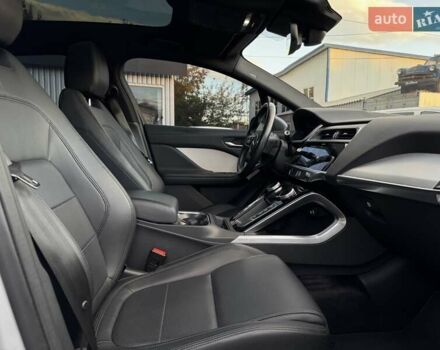 Серый Ягуар I-Pace, объемом двигателя 0 л и пробегом 209 тыс. км за 20900 $, фото 61 на Automoto.ua