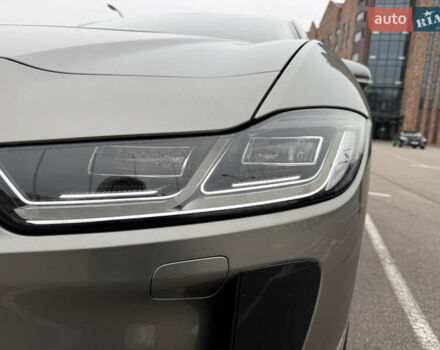 Серый Ягуар I-Pace, объемом двигателя 0 л и пробегом 118 тыс. км за 23000 $, фото 34 на Automoto.ua