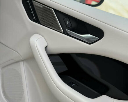 Серый Ягуар I-Pace, объемом двигателя 0 л и пробегом 169 тыс. км за 23499 $, фото 21 на Automoto.ua