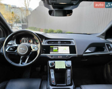 Серый Ягуар I-Pace, объемом двигателя 0 л и пробегом 112 тыс. км за 20900 $, фото 14 на Automoto.ua
