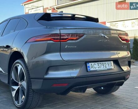 Серый Ягуар I-Pace, объемом двигателя 0 л и пробегом 94 тыс. км за 25900 $, фото 10 на Automoto.ua