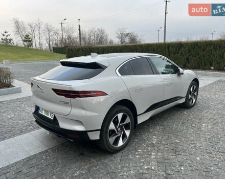 Серый Ягуар I-Pace, объемом двигателя 0 л и пробегом 49 тыс. км за 28300 $, фото 4 на Automoto.ua