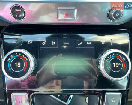 Серый Ягуар I-Pace, объемом двигателя 0 л и пробегом 155 тыс. км за 29990 $, фото 30 на Automoto.ua