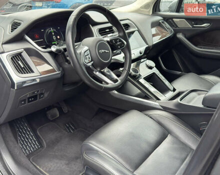 Серый Ягуар I-Pace, объемом двигателя 0 л и пробегом 112 тыс. км за 26500 $, фото 10 на Automoto.ua