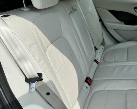 Серый Ягуар I-Pace, объемом двигателя 0 л и пробегом 169 тыс. км за 24999 $, фото 11 на Automoto.ua