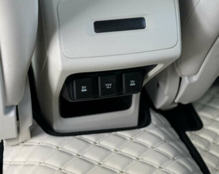 Серый Ягуар I-Pace, объемом двигателя 0 л и пробегом 169 тыс. км за 23499 $, фото 65 на Automoto.ua