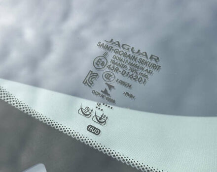 Серый Ягуар I-Pace, объемом двигателя 0 л и пробегом 122 тыс. км за 24800 $, фото 43 на Automoto.ua