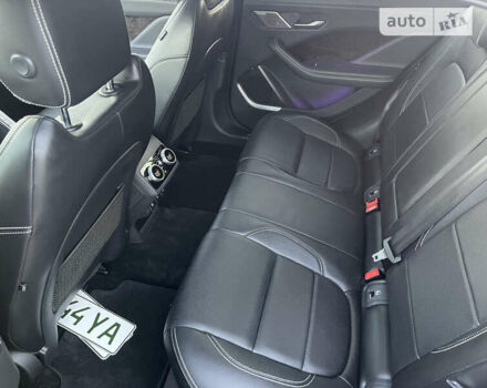 Серый Ягуар I-Pace, объемом двигателя 0 л и пробегом 97 тыс. км за 35000 $, фото 12 на Automoto.ua