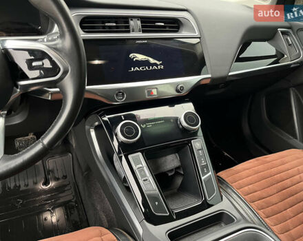 Серый Ягуар I-Pace, объемом двигателя 0 л и пробегом 131 тыс. км за 20950 $, фото 17 на Automoto.ua