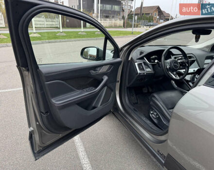 Серый Ягуар I-Pace, объемом двигателя 0 л и пробегом 118 тыс. км за 23000 $, фото 27 на Automoto.ua