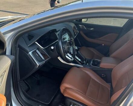Серый Ягуар I-Pace, объемом двигателя 0 л и пробегом 133 тыс. км за 31700 $, фото 5 на Automoto.ua