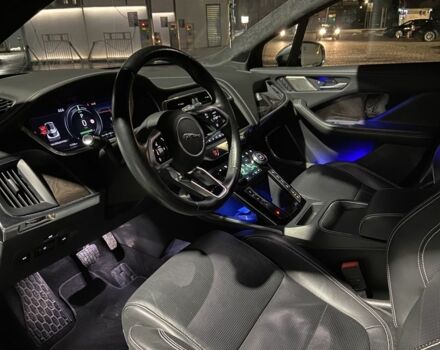 Серый Ягуар I-Pace, объемом двигателя 0 л и пробегом 125 тыс. км за 29681 $, фото 10 на Automoto.ua