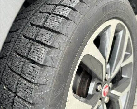 Серый Ягуар I-Pace, объемом двигателя 0 л и пробегом 128 тыс. км за 22800 $, фото 21 на Automoto.ua