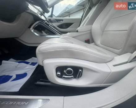 Сірий Ягуар I-Pace, об'ємом двигуна 0 л та пробігом 129 тис. км за 26500 $, фото 57 на Automoto.ua