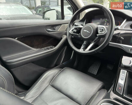 Серый Ягуар I-Pace, объемом двигателя 0 л и пробегом 112 тыс. км за 26500 $, фото 8 на Automoto.ua