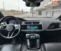 Серый Ягуар I-Pace, объемом двигателя 0 л и пробегом 170 тыс. км за 23500 $, фото 12 на Automoto.ua