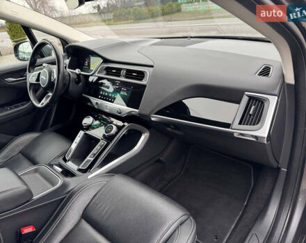 Серый Ягуар I-Pace, объемом двигателя 0 л и пробегом 149 тыс. км за 22978 $, фото 58 на Automoto.ua