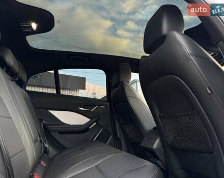Серый Ягуар I-Pace, объемом двигателя 0 л и пробегом 209 тыс. км за 20900 $, фото 56 на Automoto.ua