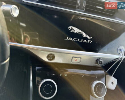 Серый Ягуар I-Pace, объемом двигателя 0 л и пробегом 112 тыс. км за 22999 $, фото 40 на Automoto.ua