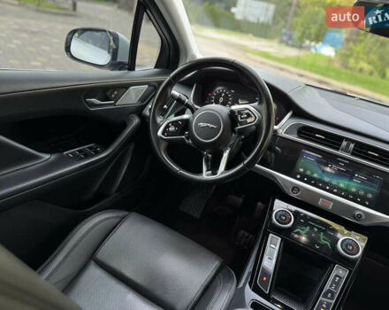 Серый Ягуар I-Pace, объемом двигателя 0 л и пробегом 158 тыс. км за 22950 $, фото 167 на Automoto.ua