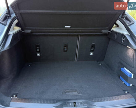 Серый Ягуар I-Pace, объемом двигателя 0 л и пробегом 144 тыс. км за 21998 $, фото 68 на Automoto.ua