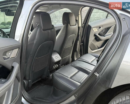 Серый Ягуар I-Pace, объемом двигателя 0 л и пробегом 88 тыс. км за 23200 $, фото 50 на Automoto.ua